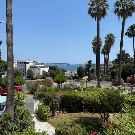 Sea-vue 2 Bedroom In Golfe-juan Close To